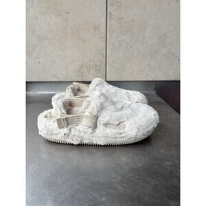 Nike Womens Calm Mule SE Sanddrift Fur Size 9 FZ3119-100 Beige